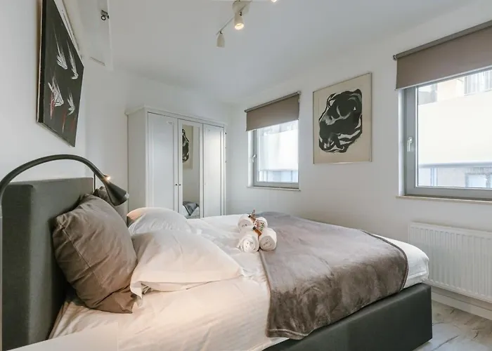 Huswell - Modern Apartment Near The Beach